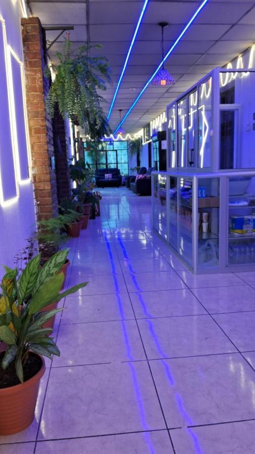 Hotel Kamelot Parque Central Κετσαλτενάνγκο Εξωτερικό φωτογραφία