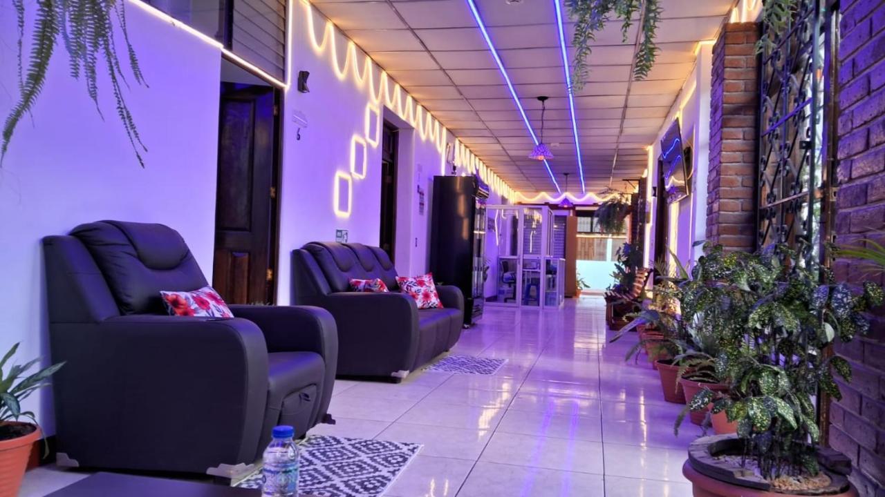 Hotel Kamelot Parque Central Κετσαλτενάνγκο Εξωτερικό φωτογραφία