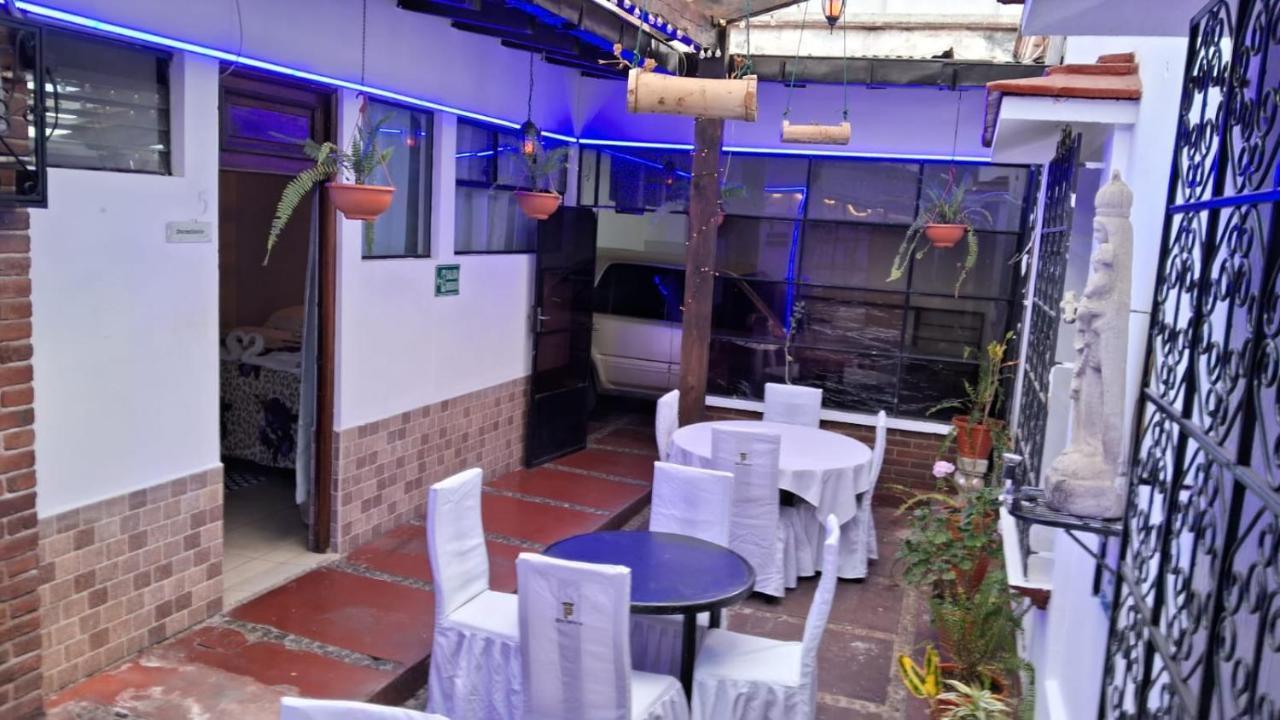 Hotel Kamelot Parque Central Κετσαλτενάνγκο Εξωτερικό φωτογραφία