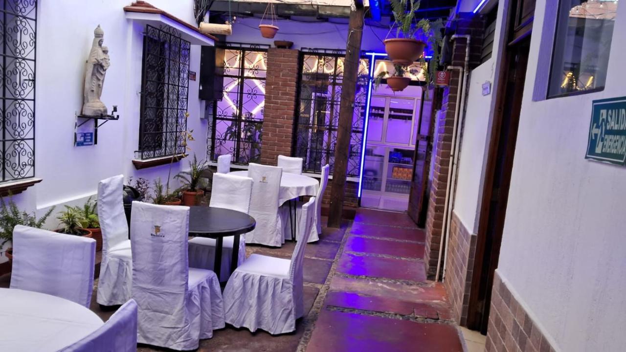 Hotel Kamelot Parque Central Κετσαλτενάνγκο Εξωτερικό φωτογραφία
