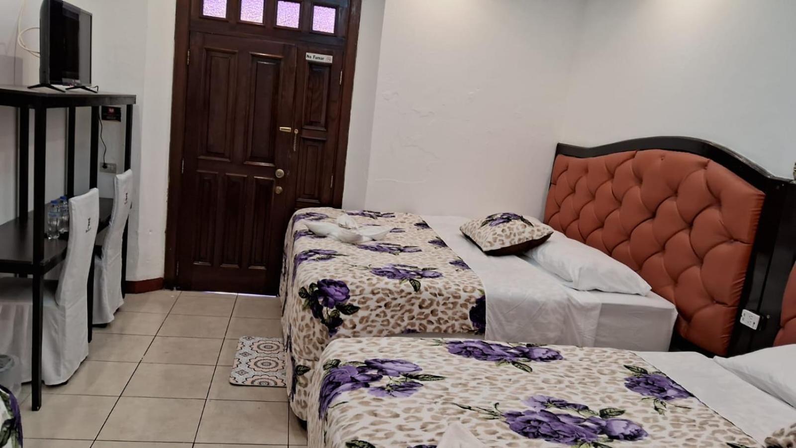 Hotel Kamelot Parque Central Κετσαλτενάνγκο Εξωτερικό φωτογραφία
