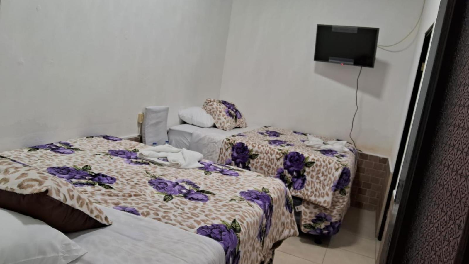 Hotel Kamelot Parque Central Κετσαλτενάνγκο Εξωτερικό φωτογραφία