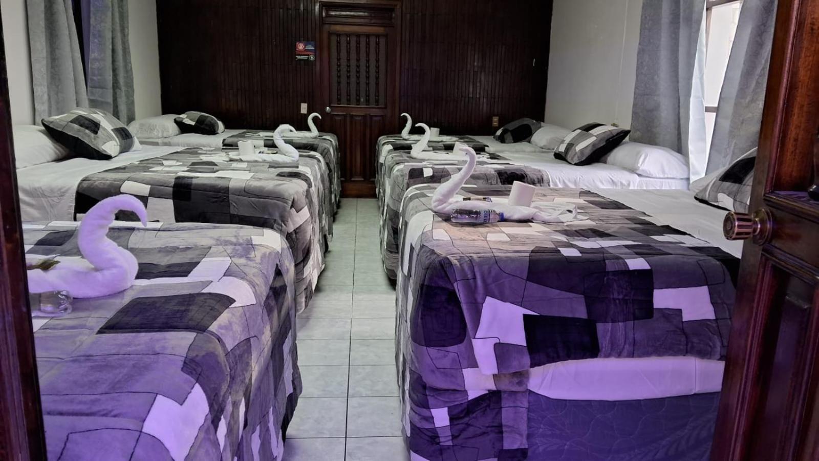 Hotel Kamelot Parque Central Κετσαλτενάνγκο Εξωτερικό φωτογραφία